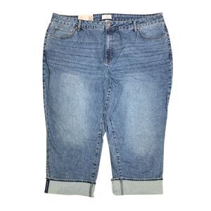 Plus-Size Blue Denim Capri Jeans - Classic Comfort